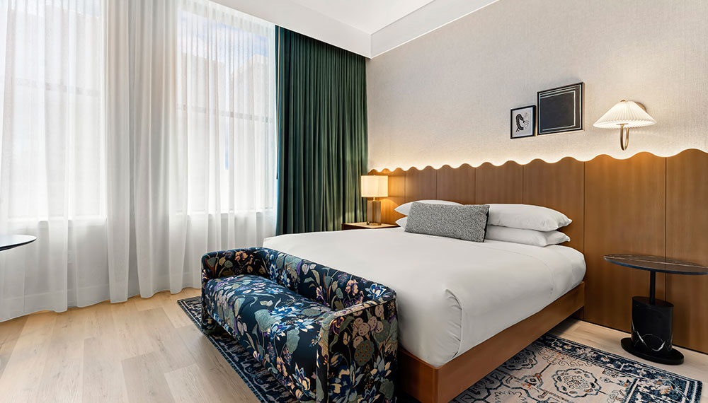 Monaco Baltimore King Bed